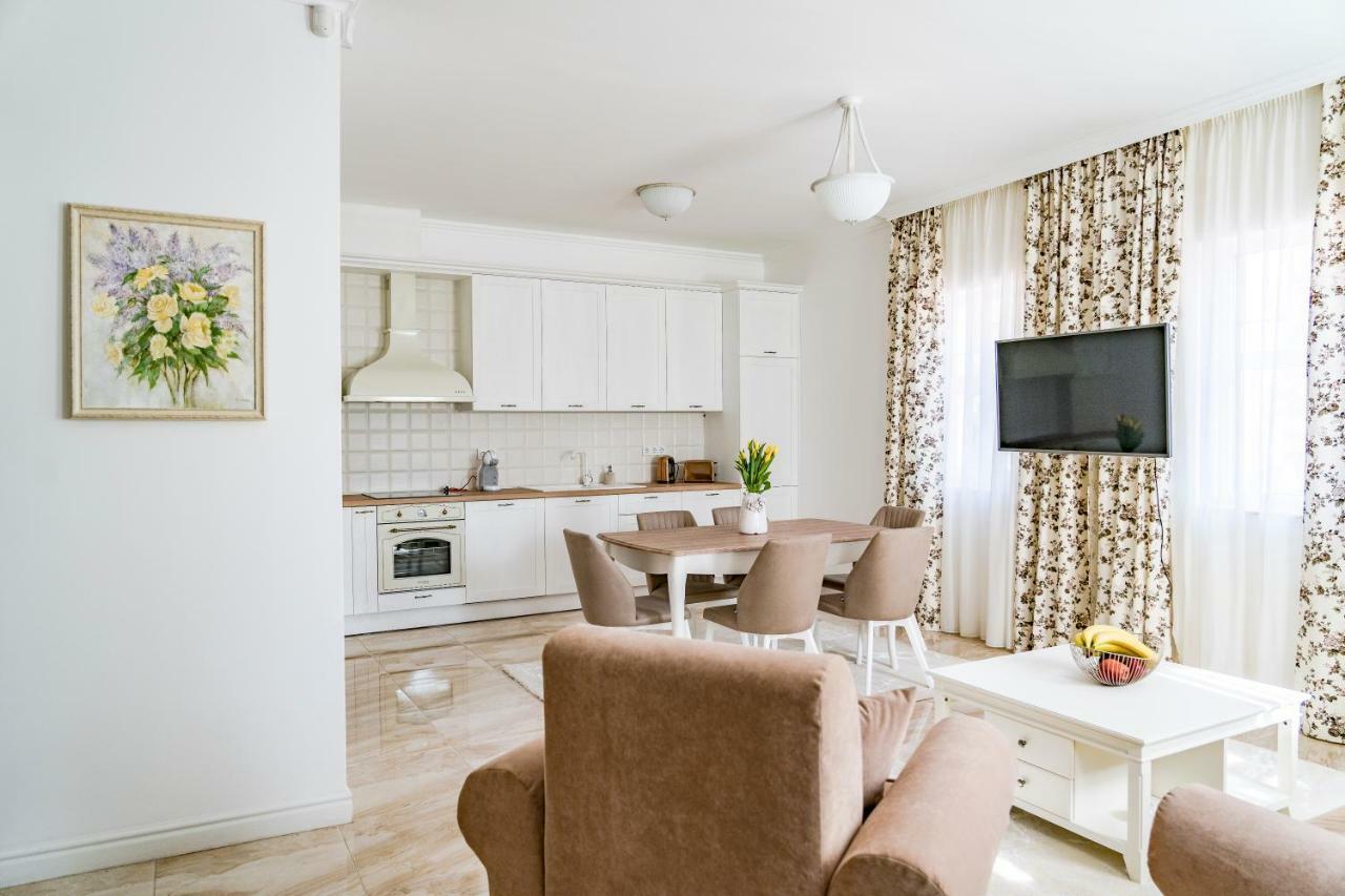 Kapartments Varna Esterno foto