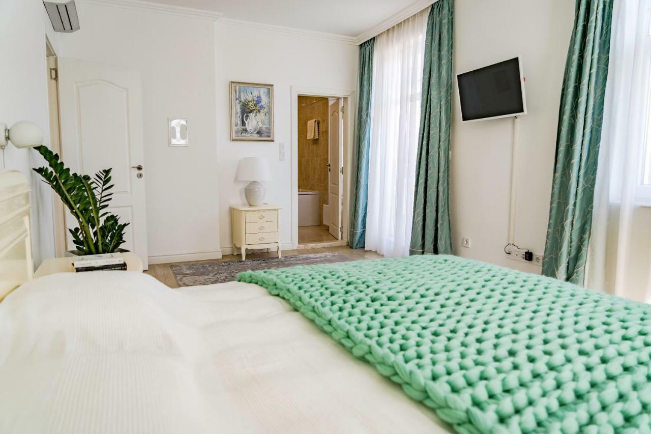 Kapartments Varna Esterno foto
